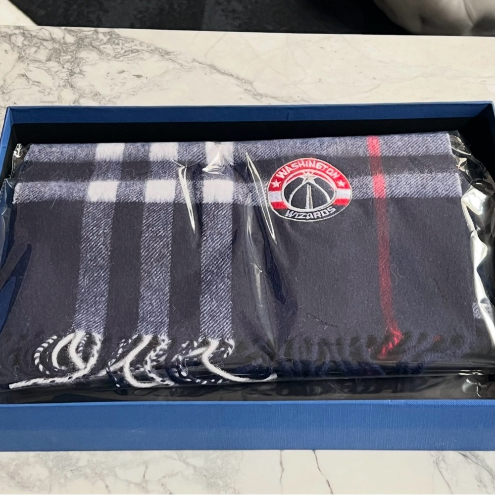 Washington Wizards scarf, Brand New in Wizards Gift Box